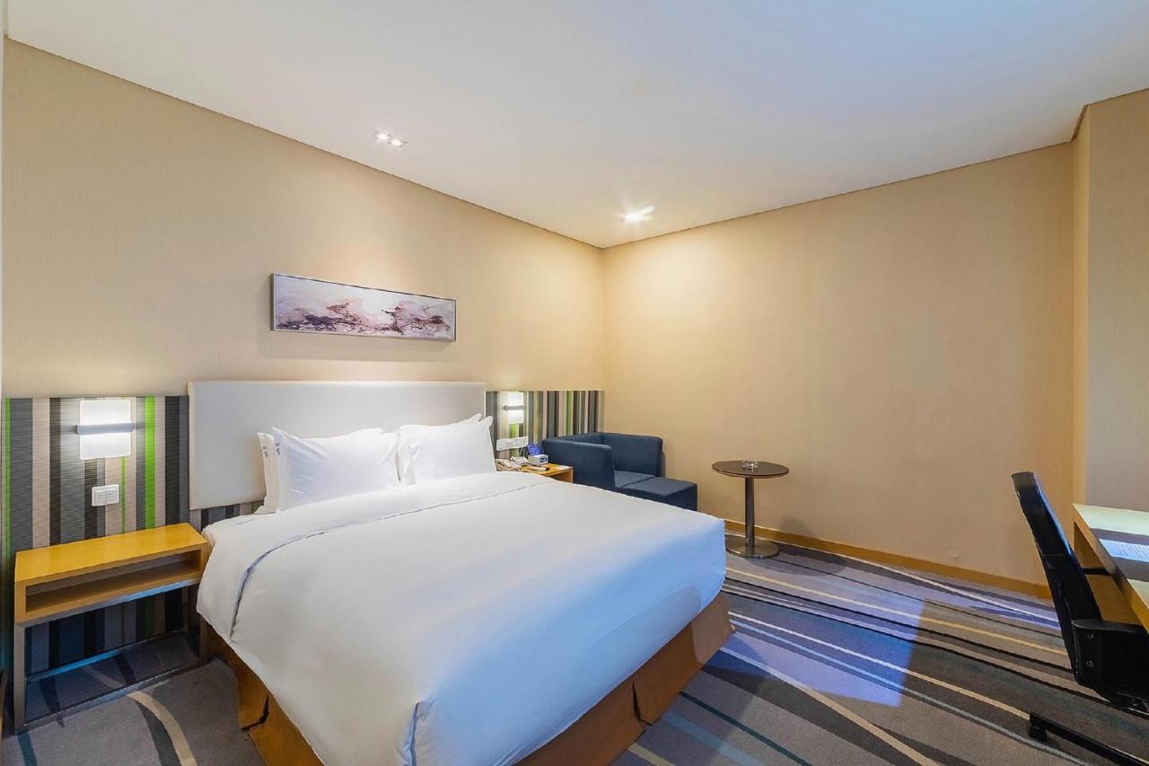 Holiday Inn Express Baoji City Centre By Ihg Εξωτερικό φωτογραφία